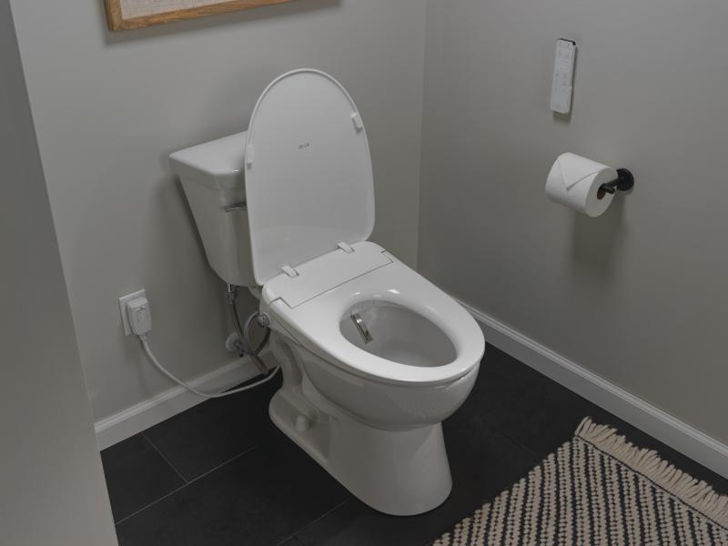 DELTA Refresh Ultimate Elongated Electric Bidet Toilet Seat — White