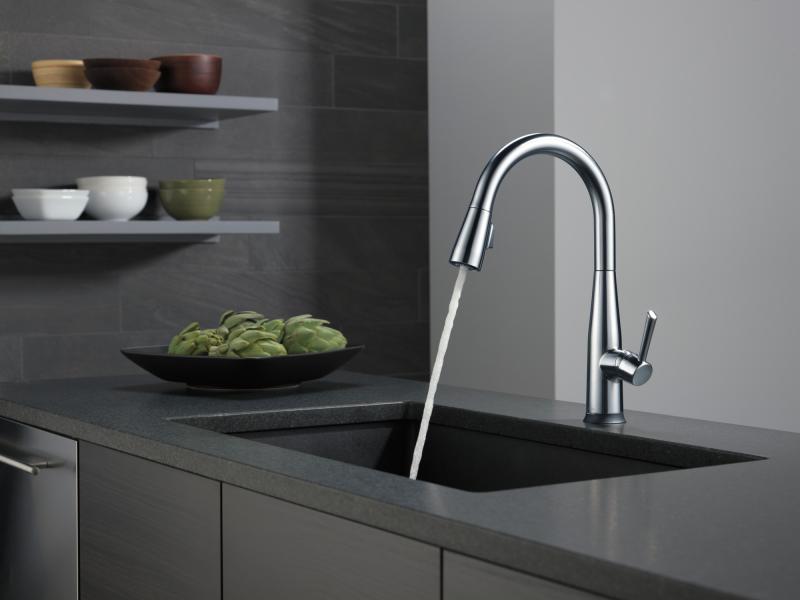 DELTA Essa Single Handle Pull-Down Kitchen Faucet with Touch2O Technology — Arctic Stainless