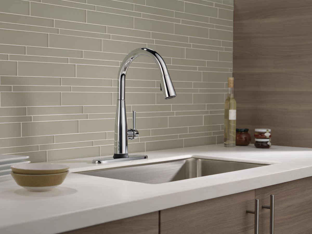 DELTA Essa VoiceIQ Single Handle Pull-Down Faucet with Touch2O Technology — Chrome