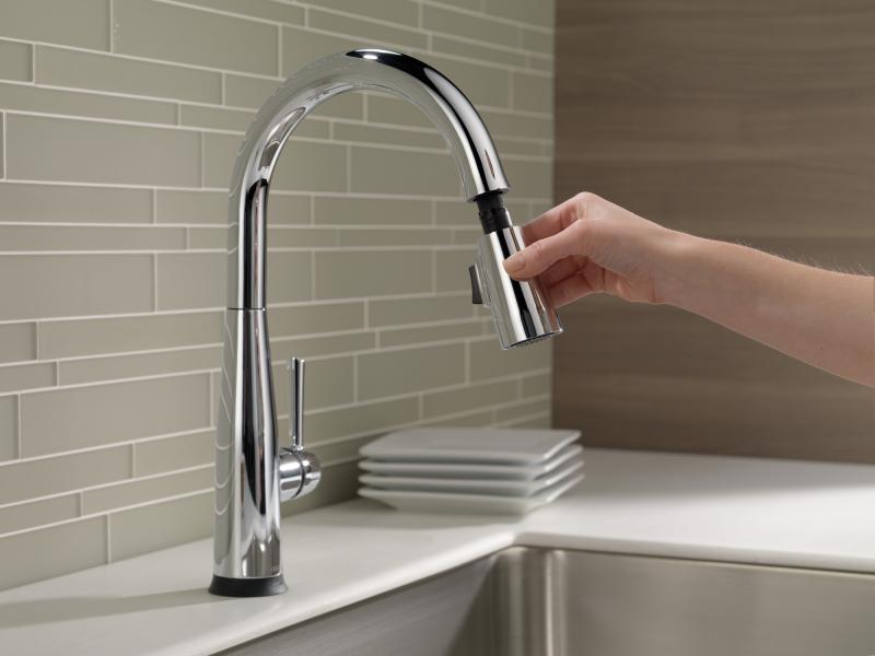 DELTA Essa VoiceIQ Single Handle Pull-Down Faucet with Touch2O Technology — Chrome
