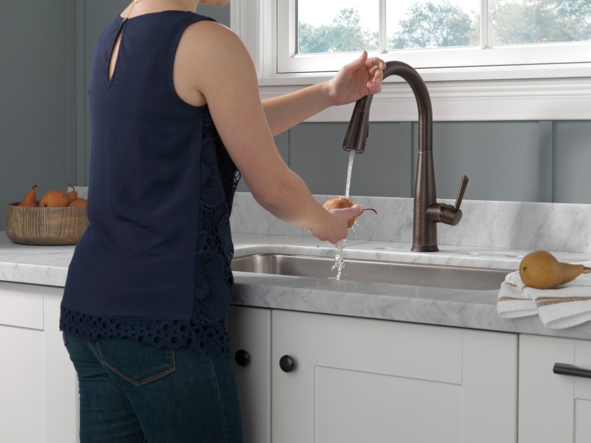 DELTA Essa VoiceIQ Single Handle Pull-Down Faucet with Touch2O Technology — Venetian Bronze