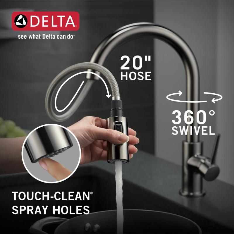 DELTA Trinsic Single Handle Pull-Down Kitchen Faucet — Black Stainless