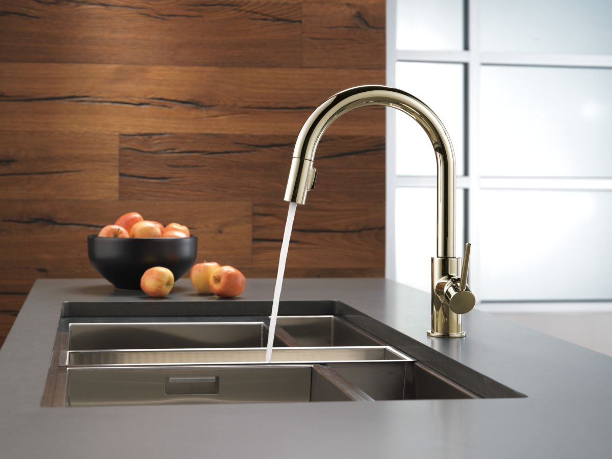 DELTA Trinsic Single Handle Pull-Down Kitchen Faucet — Polished Nickel