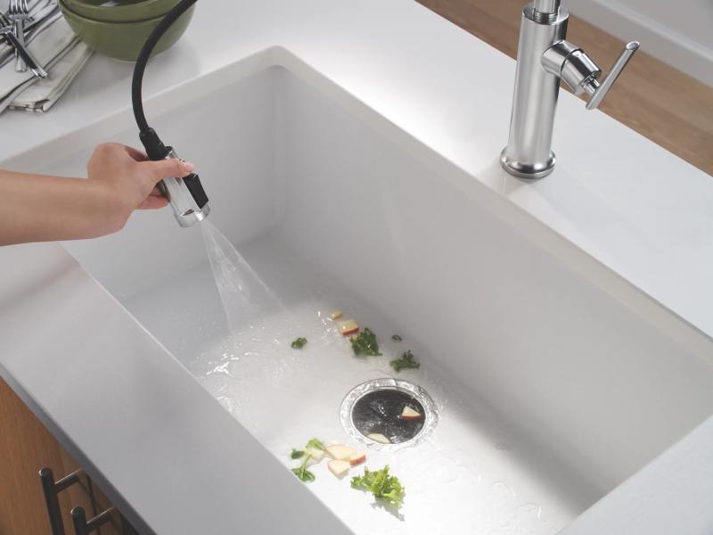 DELTA Altado Single Handle Pull-Down Kitchen Faucet — Arctic Stainless