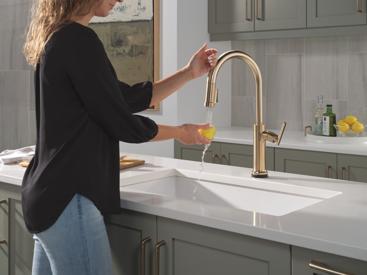 DELTA Altado Touch2O Technology Kitchen Faucet with Touchless Technology — Champagne Bronze