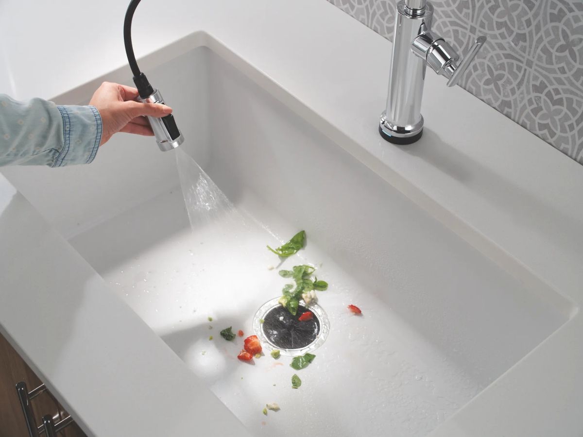 DELTA Altado Touch2O Technology Kitchen Faucet with Touchless Technology — Chrome