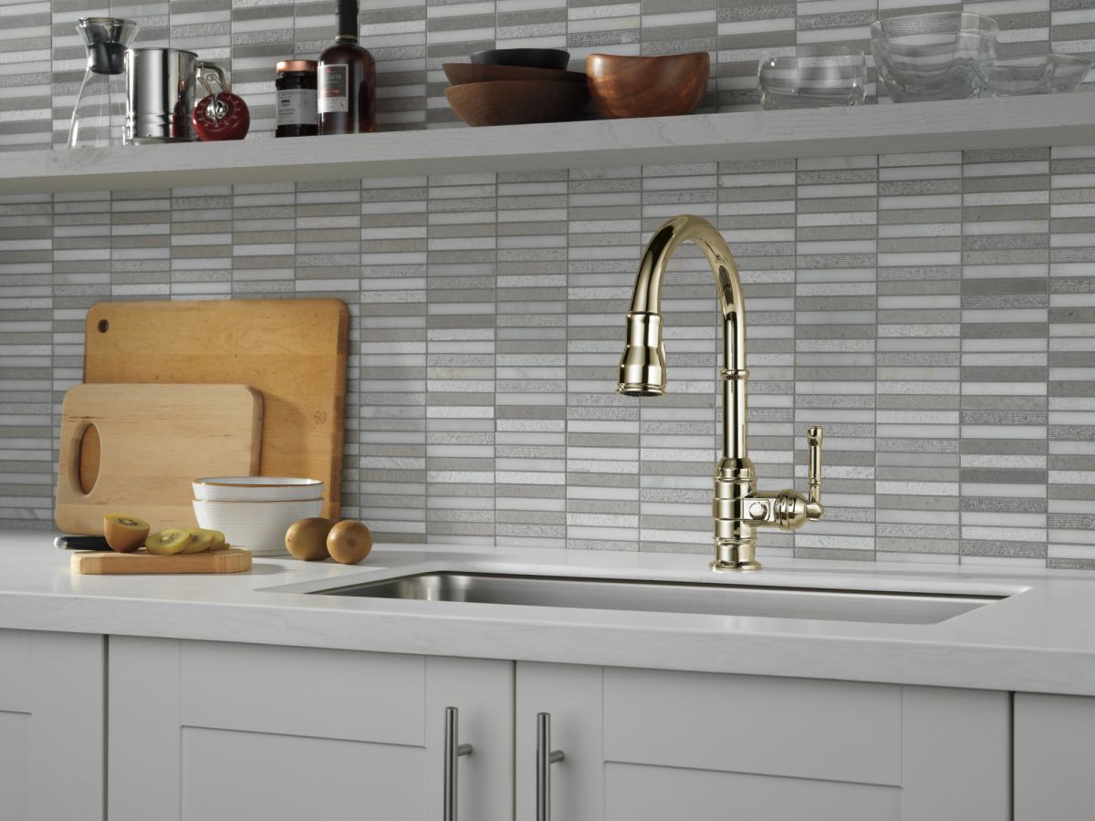 DELTA Broderick Single Handle Pull-Down Kitchen Faucet — Polished Nickel