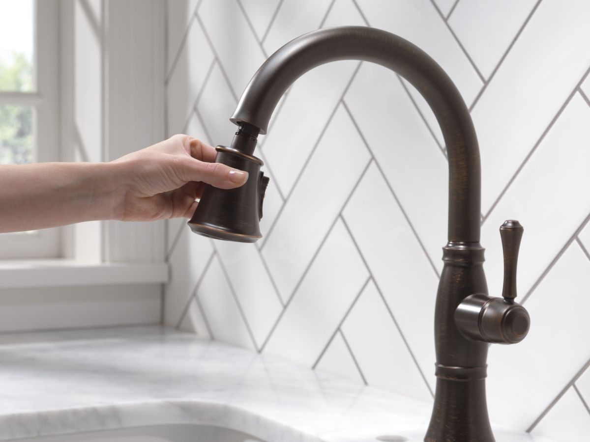 DELTA Cassidy Single Handle Pull-Down Kitchen Faucet with ShieldSpray Technology — Venetian Bronze