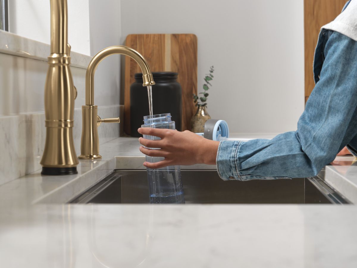 DELTA Other Traditional Beverage Faucet — Champagne Bronze