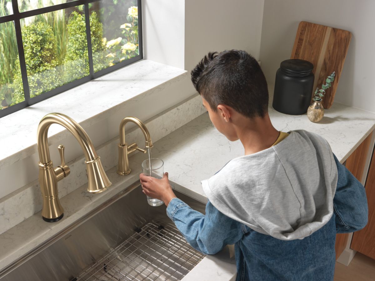 DELTA Other Traditional Beverage Faucet — Champagne Bronze