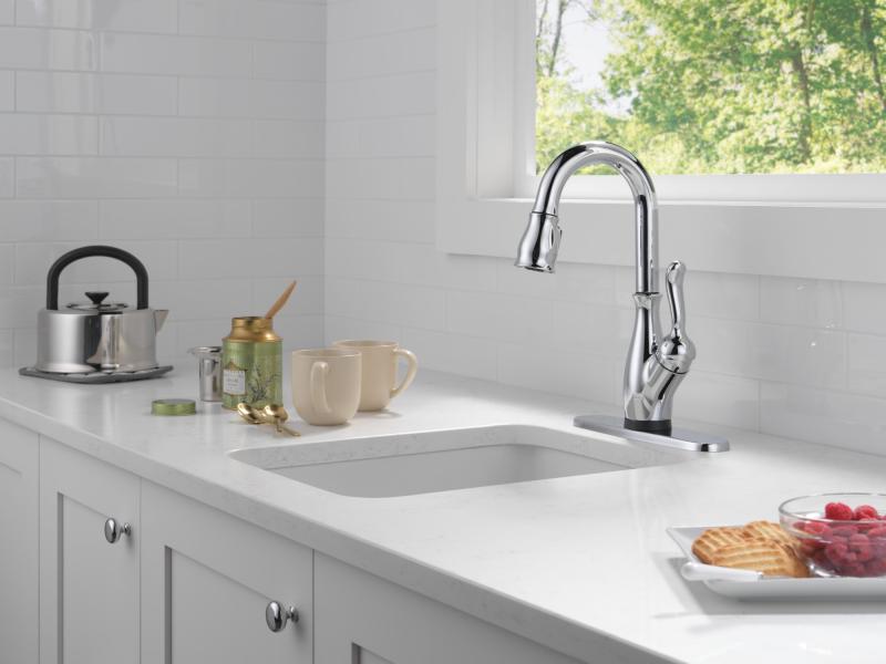 DELTA Leland Touch2O Bar / Prep Faucet with Touchless Technology — Chrome