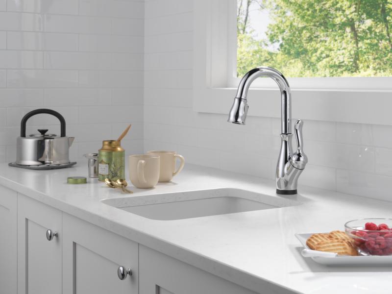 DELTA Leland Touch2O Bar / Prep Faucet with Touchless Technology — Chrome