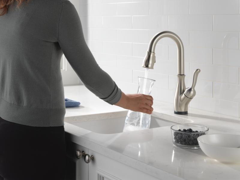 DELTA Leland Touch2O Bar / Prep Faucet with Touchless Technology — Spotshield Stainless