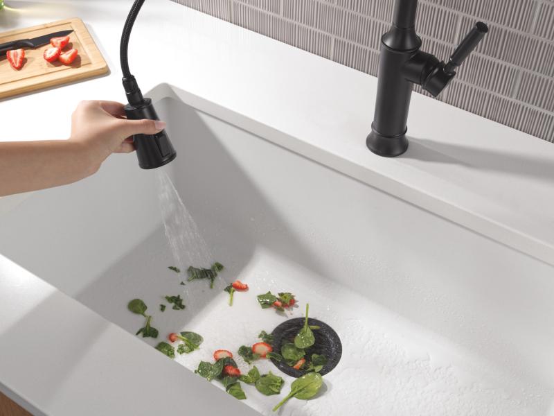 DELTA Renaldi Single-Handle Pull-Down Spring Kitchen Faucet — Matte Black