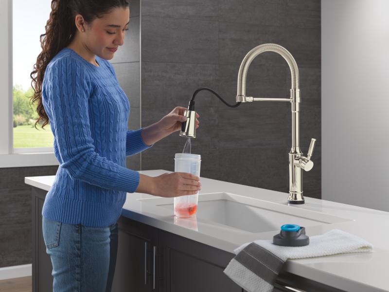 DELTA Renaldi Touch2O Technology Kitchen Faucet with Touchless Technology — Lumicoat® Polished Nickel