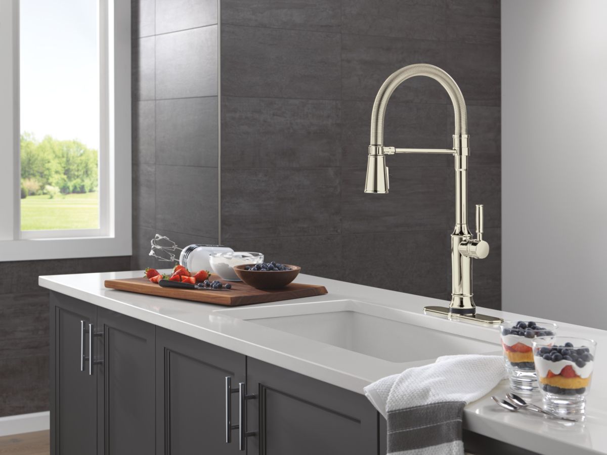 DELTA Renaldi Touch2O Technology Kitchen Faucet with Touchless Technology — Lumicoat® Polished Nickel