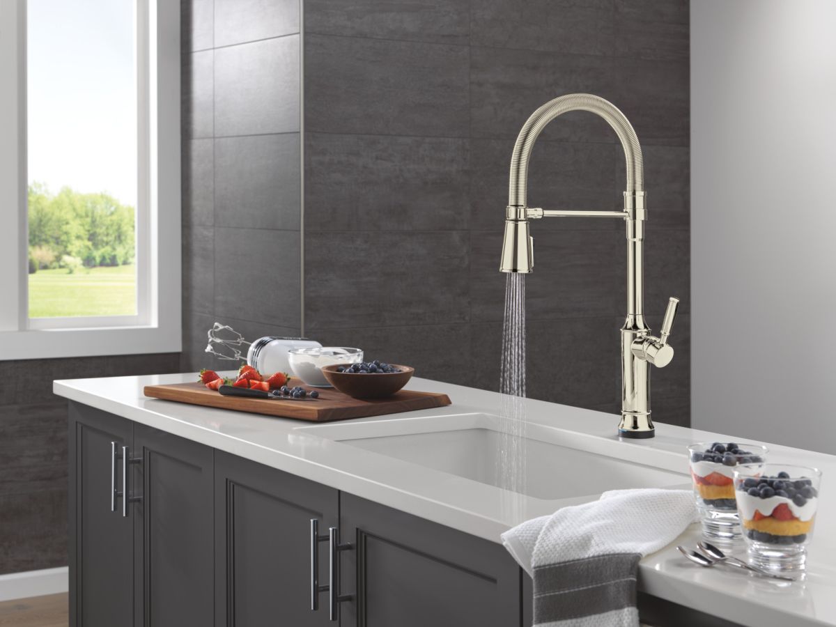 DELTA Renaldi Touch2O Technology Kitchen Faucet with Touchless Technology — Lumicoat® Polished Nickel