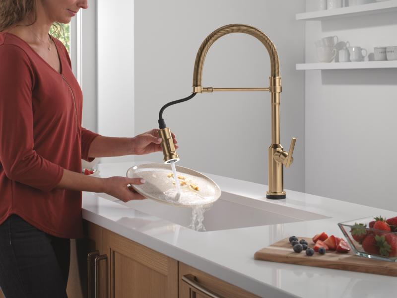 DELTA Cordova Touch2O Technology Kitchen Faucet with Touchless Technology — Lumicoat® Champagne Bronze