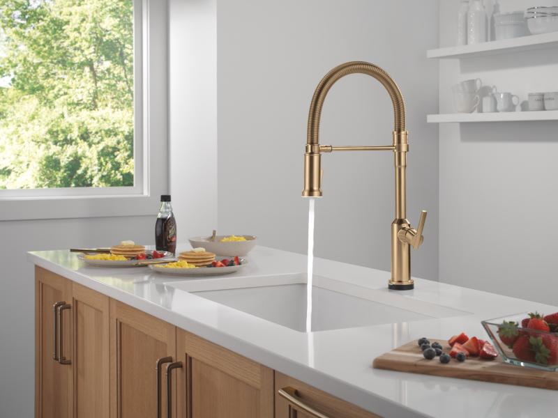 DELTA Cordova Touch2O Technology Kitchen Faucet with Touchless Technology — Lumicoat® Champagne Bronze