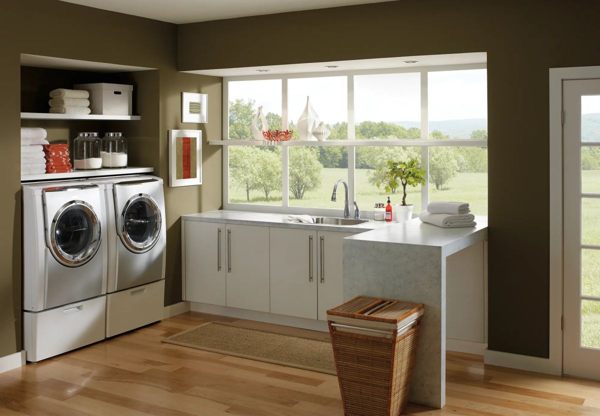 DELTA Leland Single Handle Pull-Down Kitchen Faucet — Arctic Stainless