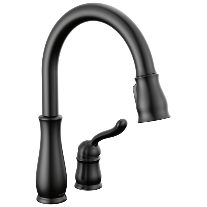 DELTA Leland Single Handle Pull-Down Kitchen Faucet — Matte Black
