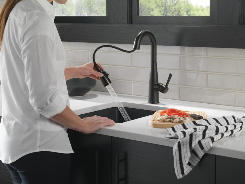 DELTA Essa Single Handle Pull-Down Bar / Prep Faucet with Touch2O Technology — Matte Black