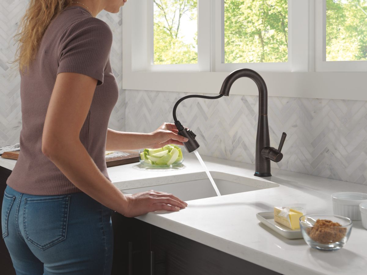 DELTA Essa Touch2O Bar / Prep Faucet with Touchless Technology — Venetian Bronze