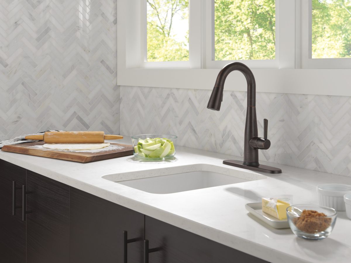 DELTA Essa Touch2O Bar / Prep Faucet with Touchless Technology — Venetian Bronze