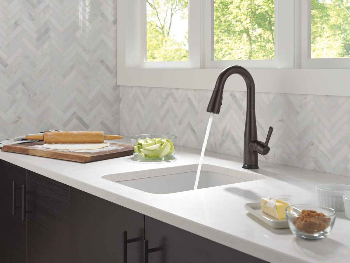 DELTA Essa Touch2O Bar / Prep Faucet with Touchless Technology — Venetian Bronze