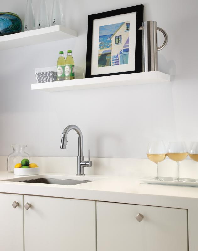 DELTA Trinsic Single Handle Pull-Down Bar / Prep Faucet — Arctic Stainless