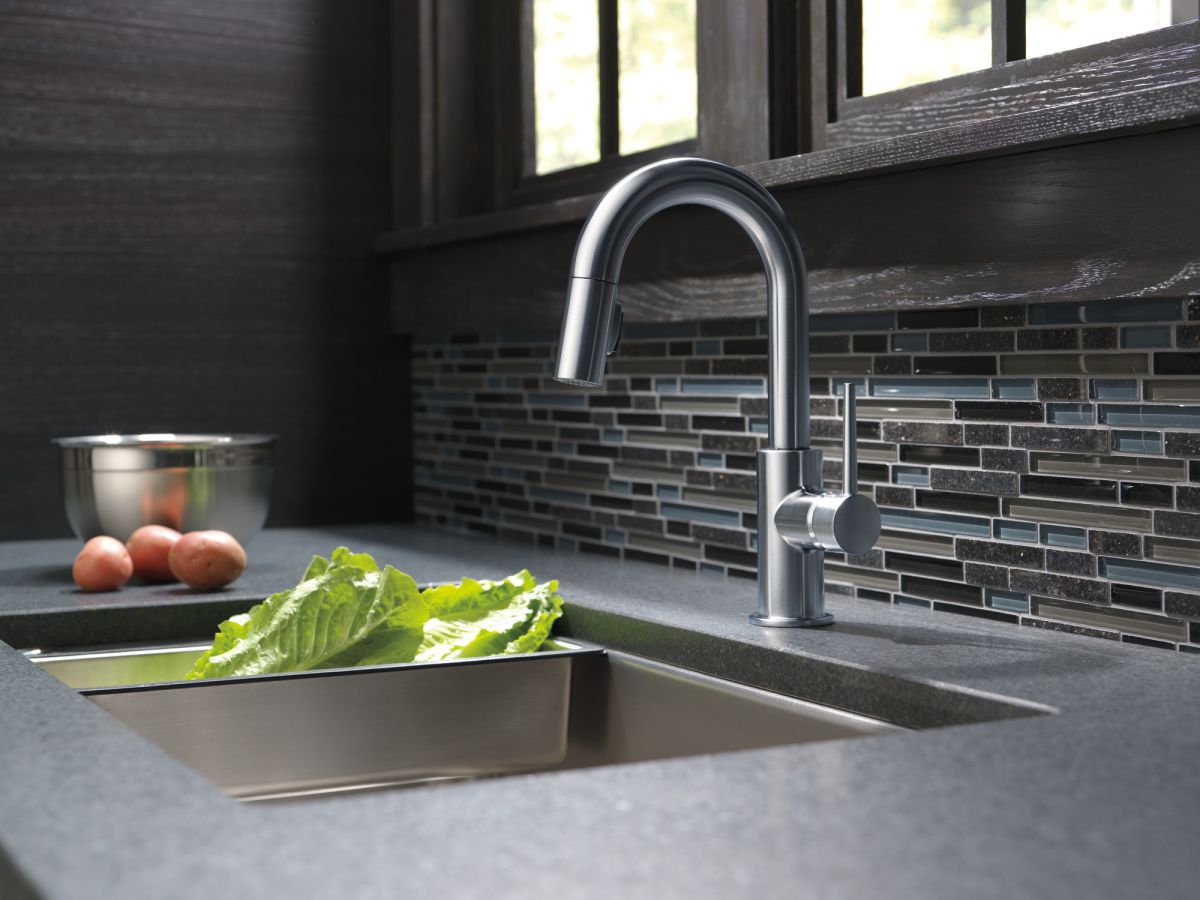 DELTA Trinsic Single Handle Pull-Down Bar / Prep Faucet — Arctic Stainless