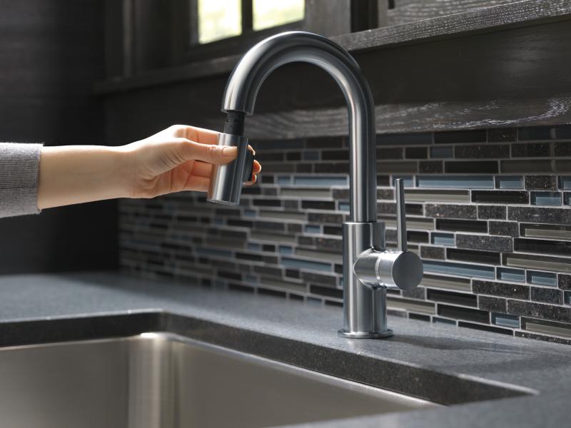 DELTA Trinsic Single Handle Pull-Down Bar/Prep Kitchen Limited Swivel — Arctic Stainless