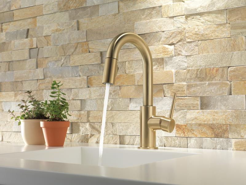 DELTA Trinsic Single Handle Pull-Down Bar/Prep Kitchen Limited Swivel — Champagne Bronze
