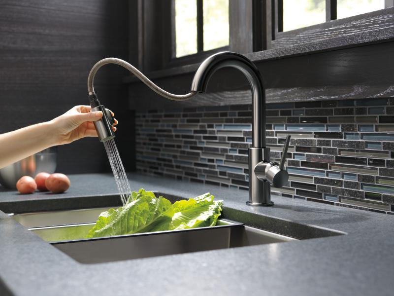 DELTA Trinsic Single Handle Pull-Down Bar/Prep Kitchen Limited Swivel — Black Stainless