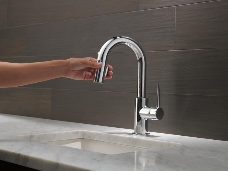 DELTA Trinsic Single Handle Pull-Down Bar/Prep Kitchen Limited Swivel — Chrome