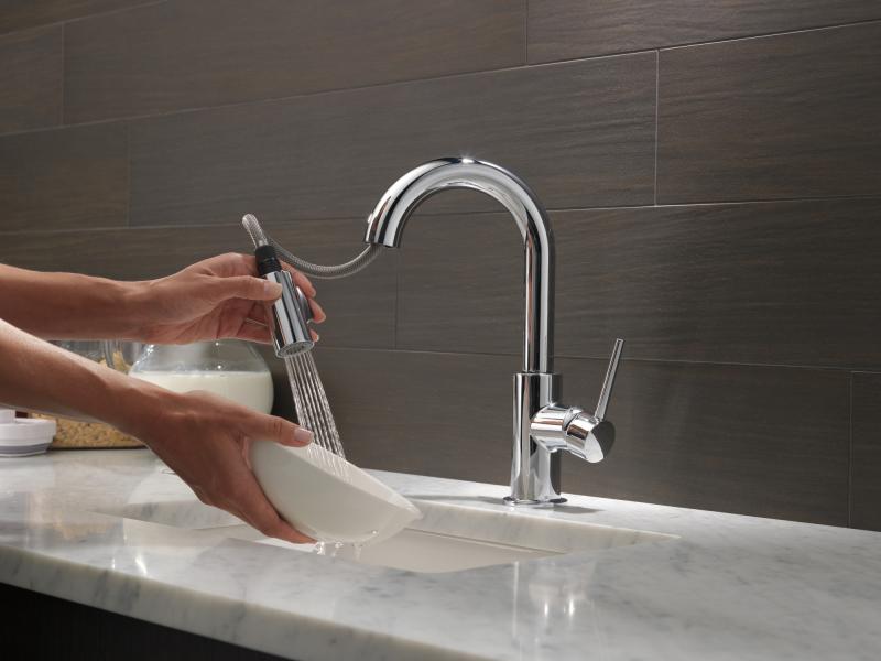DELTA Trinsic Single Handle Pull-Down Bar/Prep Kitchen Limited Swivel — Chrome