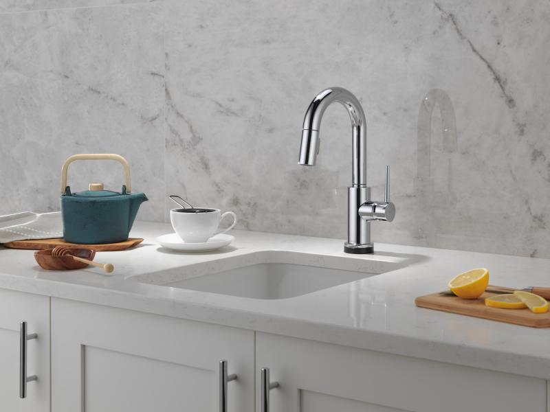DELTA Trinsic Single Handle Pull-Down Bar / Prep Faucet with Touch2O Technology — Chrome