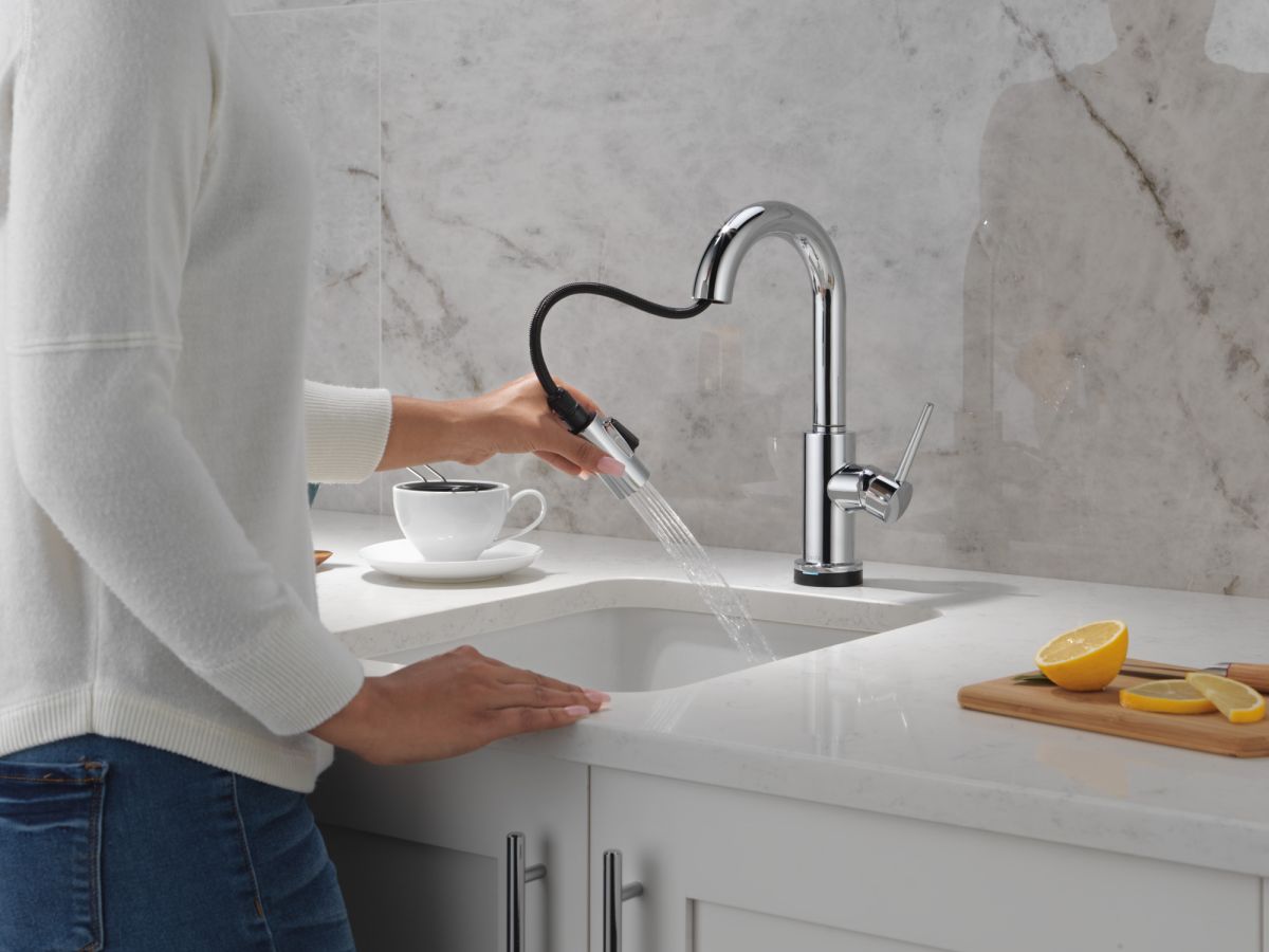 DELTA Trinsic Single Handle Pull-Down Bar / Prep Faucet with Touch2O Technology — Chrome