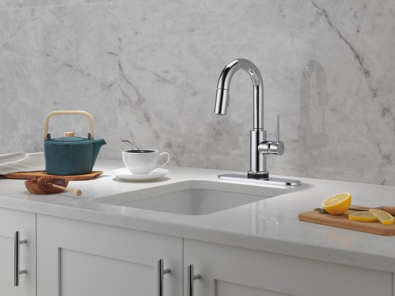 DELTA Trinsic Single Handle Pull-Down Bar / Prep Faucet with Touch2O Technology — Chrome
