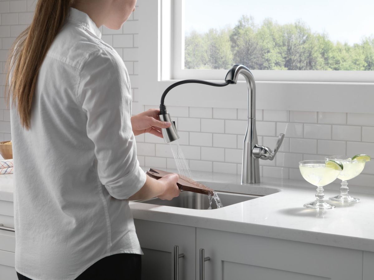 DELTA Stryke Single Handle Pull-Down Bar/Prep Faucet — Lumicoat® Arctic Stainless