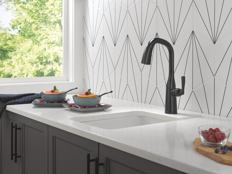DELTA Stryke Touch2O Bar / Prep Faucet with Touchless Technology — Matte Black