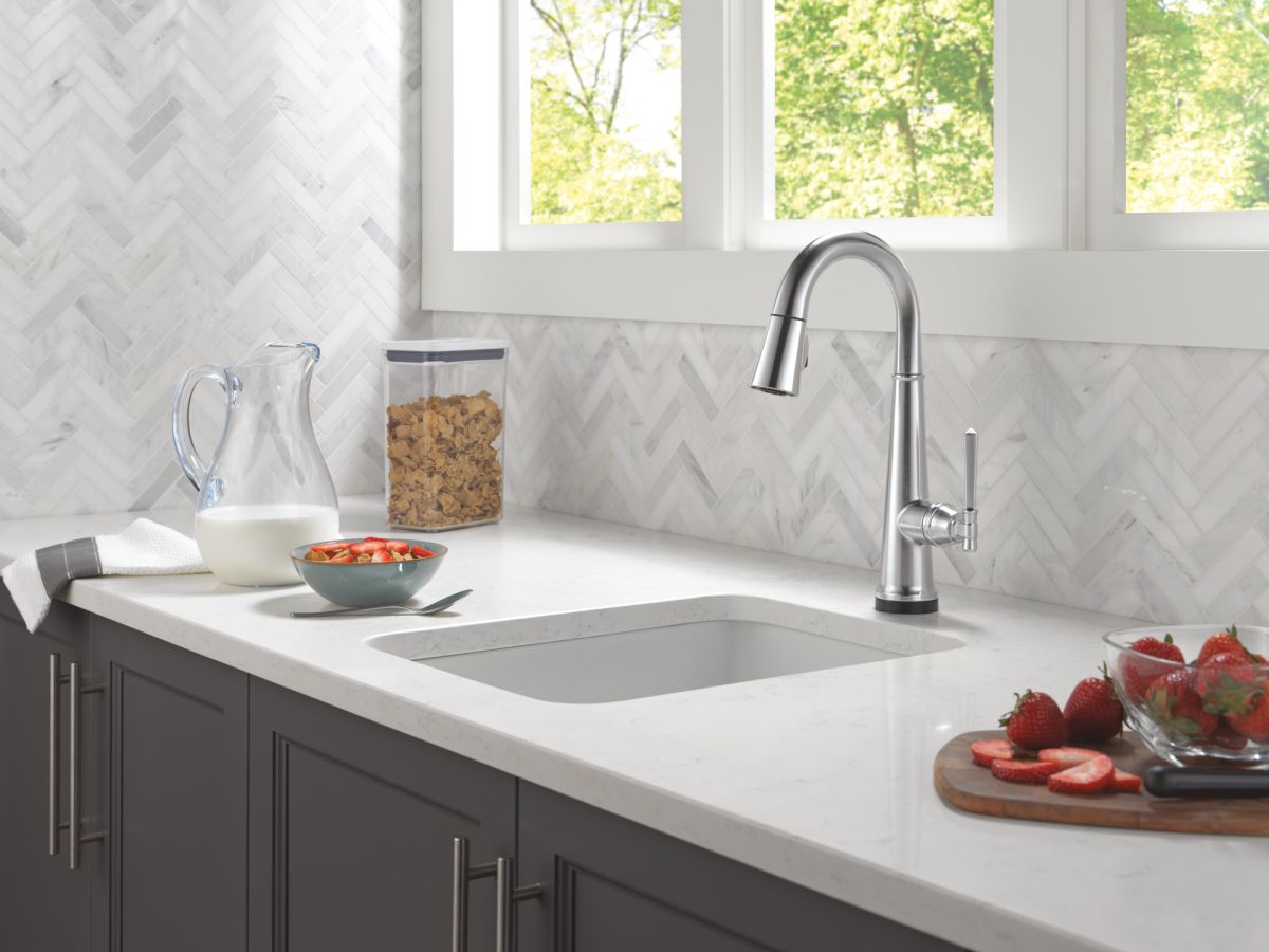DELTA Emmeline Touch2O Bar / Prep Faucet with Touchless Technology — Lumicoat® Arctic Stainless