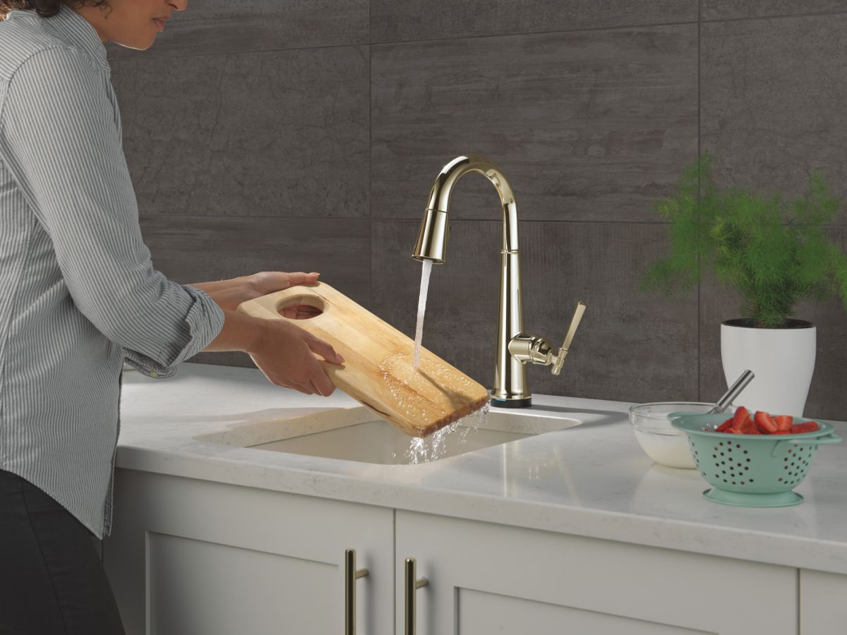 DELTA Emmeline Touch2O Bar / Prep Faucet with Touchless Technology — Lumicoat® Polished Nickel