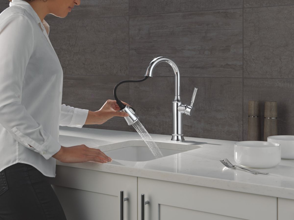 DELTA Renaldi Single Handle Pull-Down Bar / Prep Faucet — Lumicoat® Chrome