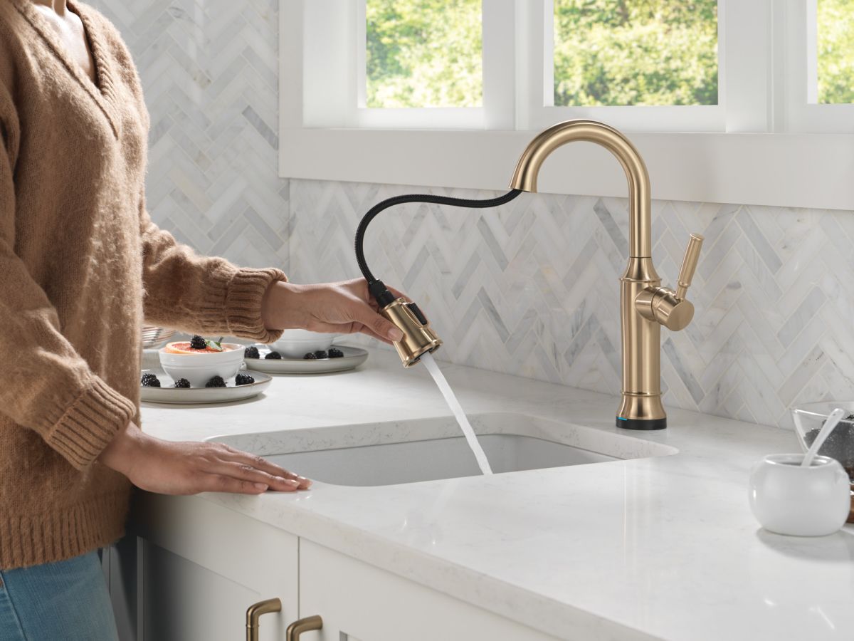 DELTA Renaldi Touch2O Bar / Prep Faucet with Touchless Technology — Lumicoat® Champagne Bronze