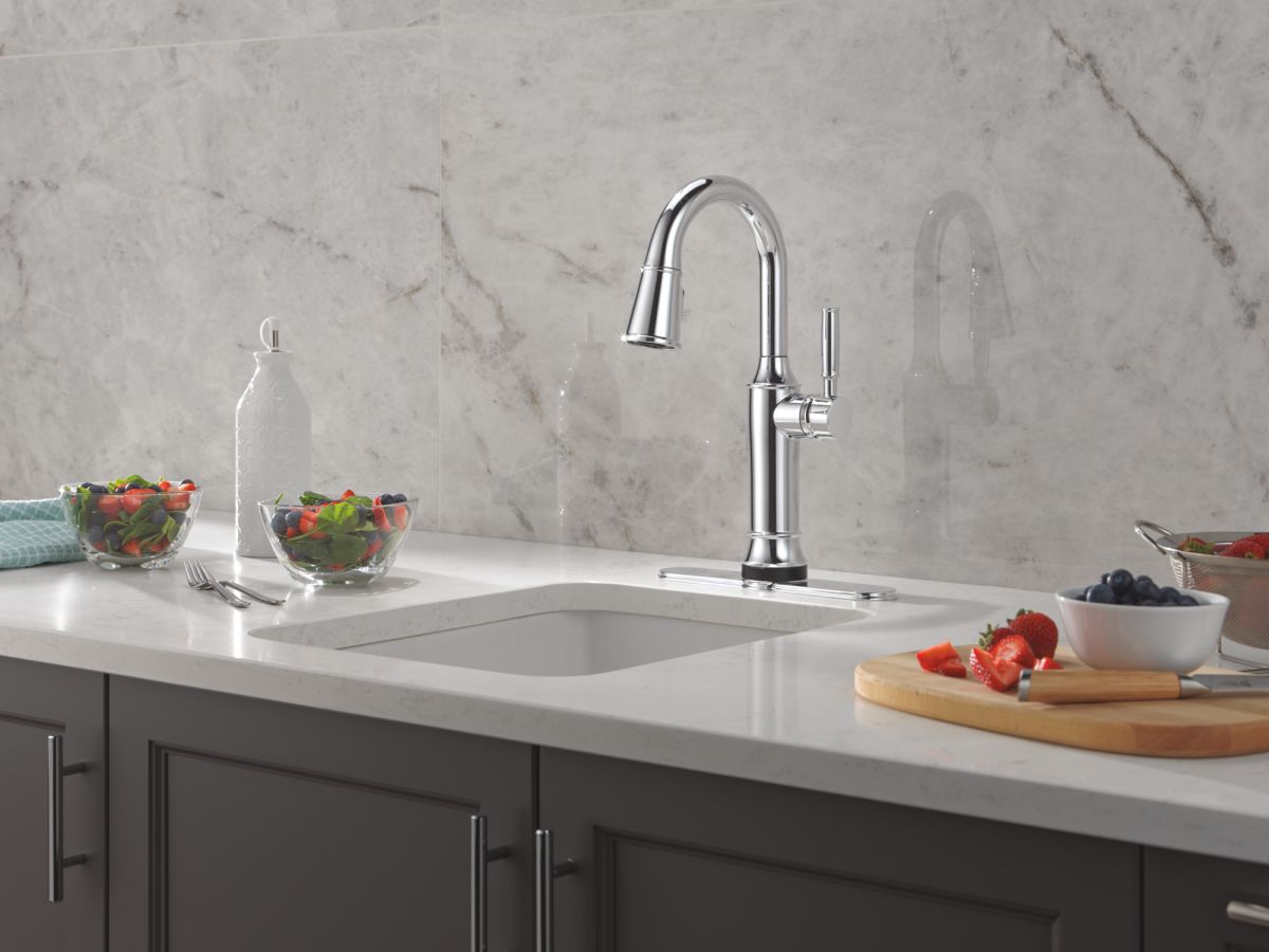 DELTA Renaldi Touch2O Bar / Prep Faucet with Touchless Technology — Lumicoat® Chrome