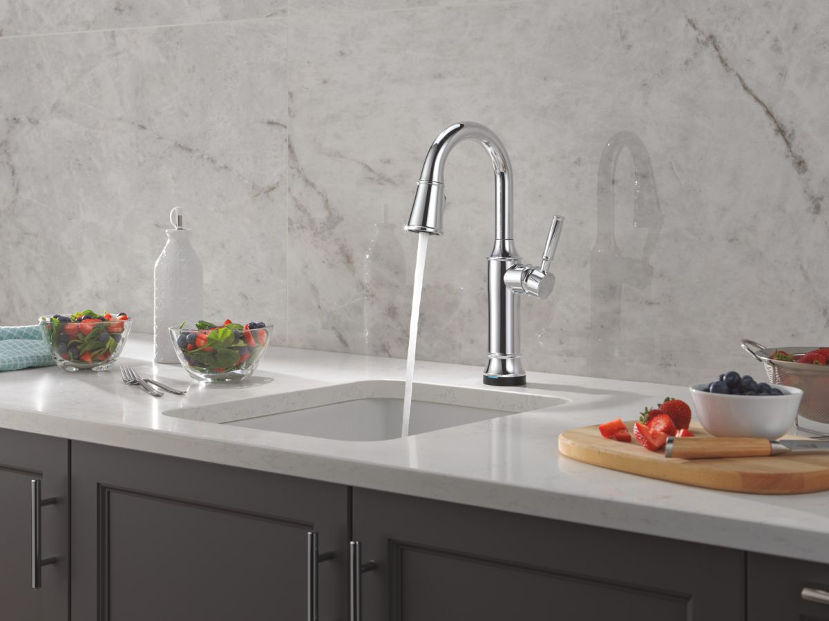 DELTA Renaldi Touch2O Bar / Prep Faucet with Touchless Technology — Lumicoat® Chrome