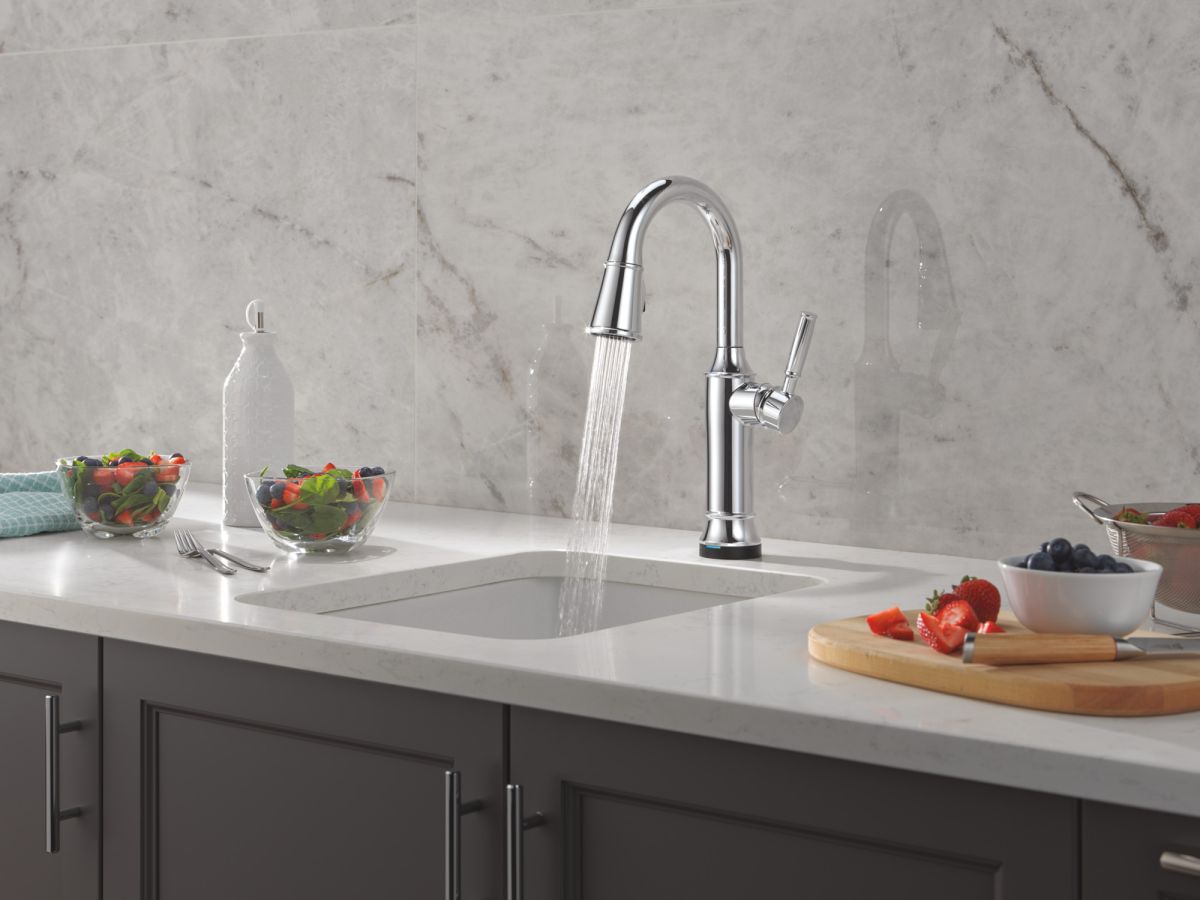DELTA Renaldi Touch2O Bar / Prep Faucet with Touchless Technology — Lumicoat® Chrome