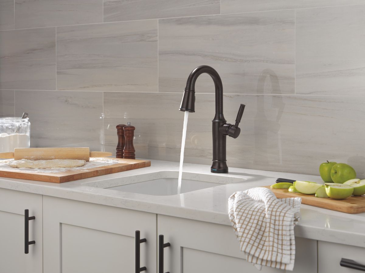 DELTA Renaldi Touch2O Bar / Prep Faucet with Touchless Technology — Venetian Bronze