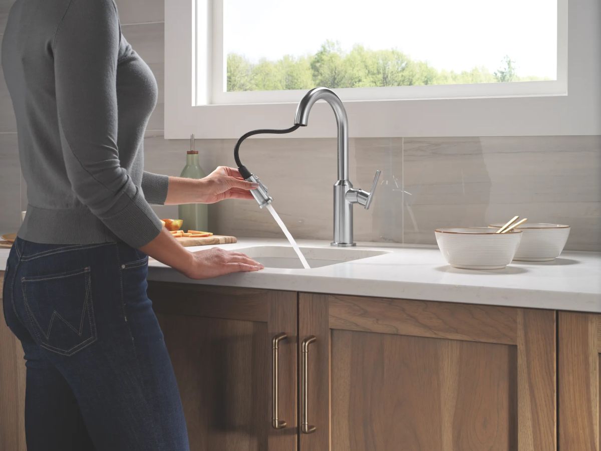 DELTA Cordova Single Handle Pull-Down Bar/Prep Faucet — Lumicoat® Arctic Stainless